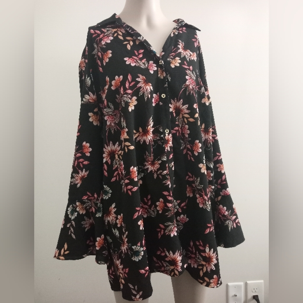 Rafaella long sleeve blouse size large floral print